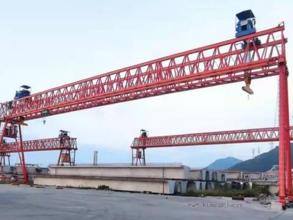 龍門吊作業(yè)操作人員需要具備哪些資質(zhì)和技能？