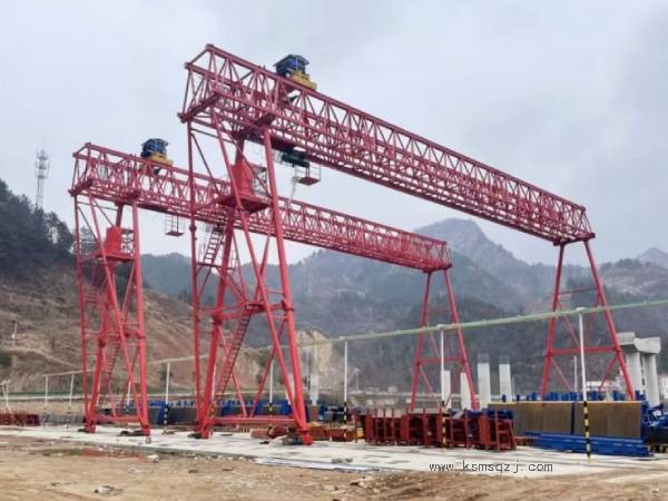 龍門吊作業(yè)中如何防止高處墜落事故？